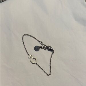 Elegant Silver Chain Bracelet with Crystal Accents